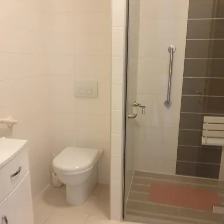 Vacation In Apartment *